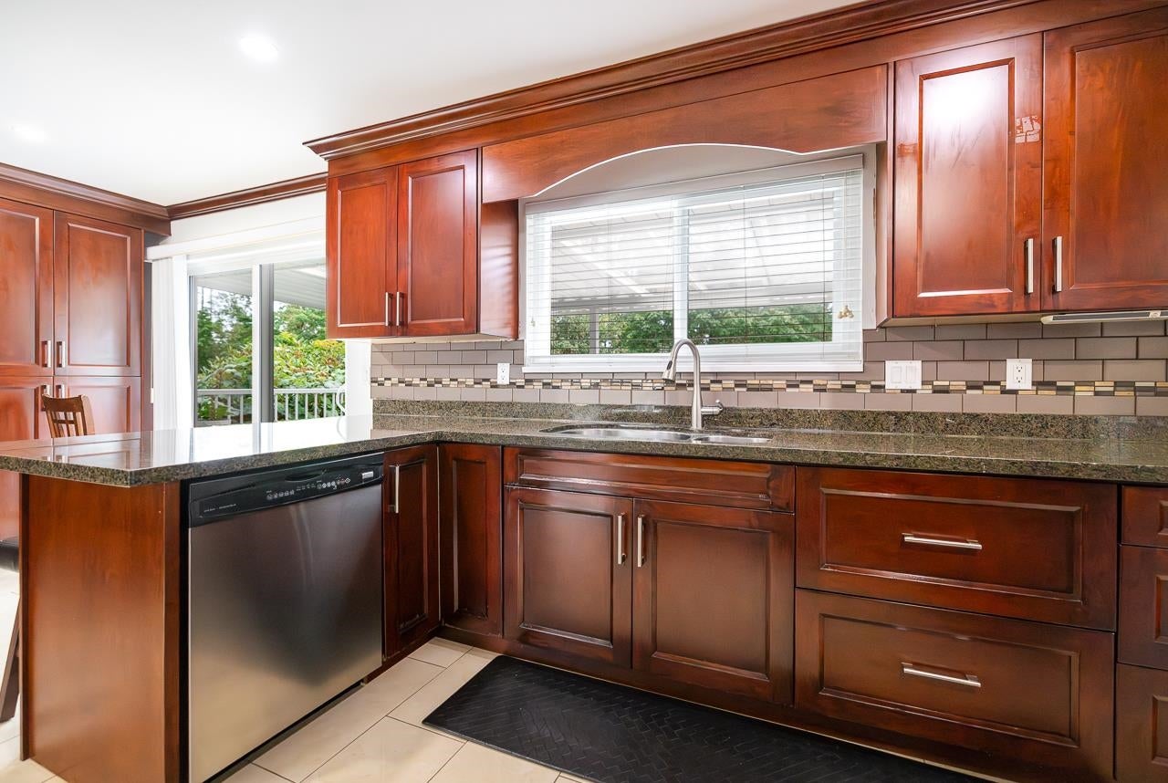 432 Riverview Crescent - Coquitlam East Single Family Residence for Sale, 6 Bedrooms (R3038164) #16