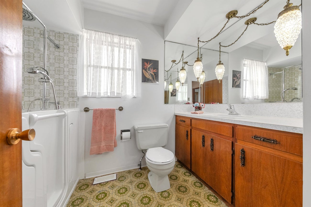 5060 Venables Street - Brentwood Park Single Family Residence, 5 Bedrooms (R3038292)# - 14