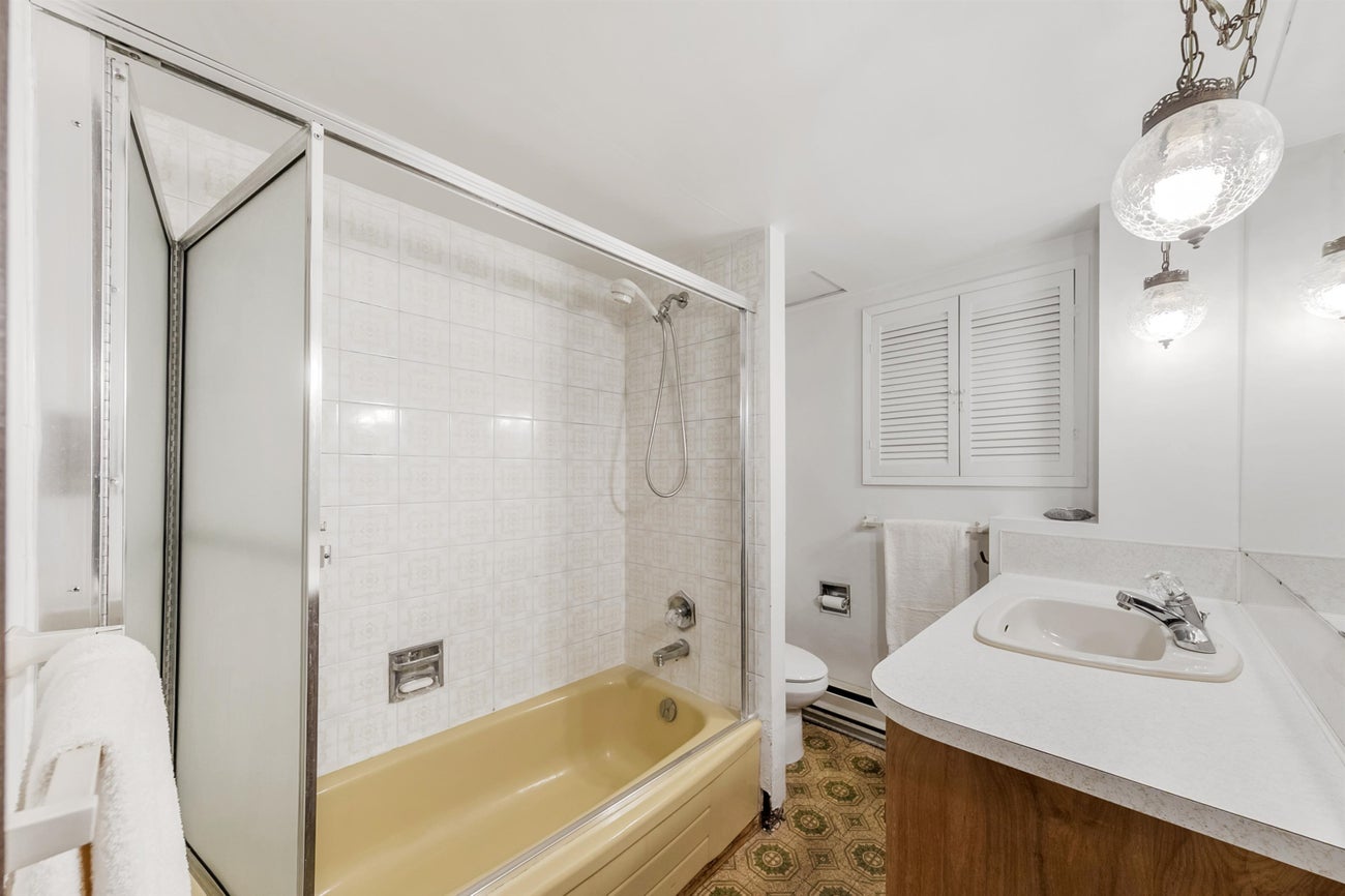 5060 Venables Street - Brentwood Park Single Family Residence, 5 Bedrooms (R3038292)# - 24