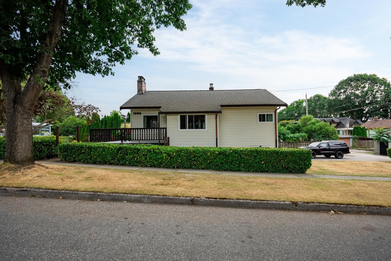 3900 Eton Street - Vancouver Heights Single Family Residence for Sale, 3 Bedrooms (R3038345) #11