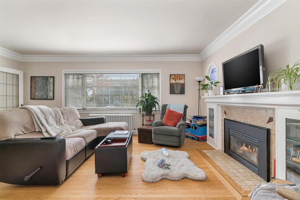 6895 Curtis Street - Sperling-Duthie Single Family Residence for Sale, 5 Bedrooms (R3038435)# - 9