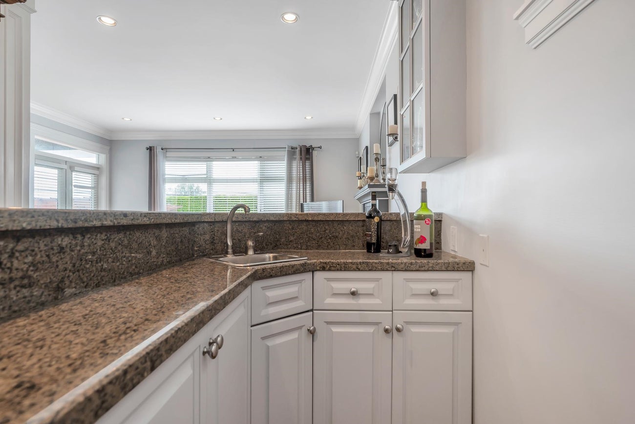 7205 Union Street - Simon Fraser Univer. Single Family Residence for Sale, 6 Bedrooms (R3038549) #21