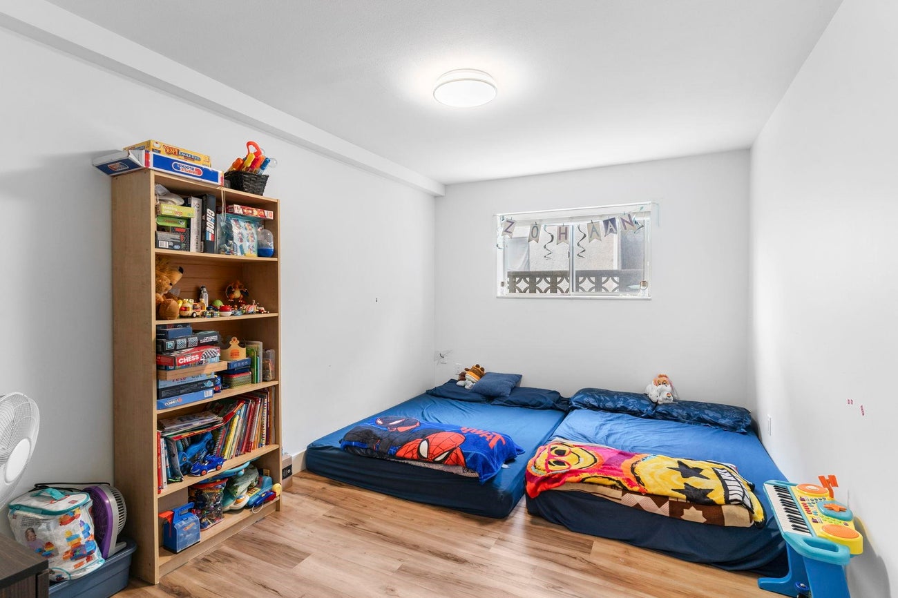996 - Duthie Avenue - Simon Fraser Univer. Single Family Residence for Sale, 6 Bedrooms (R3038625) #29