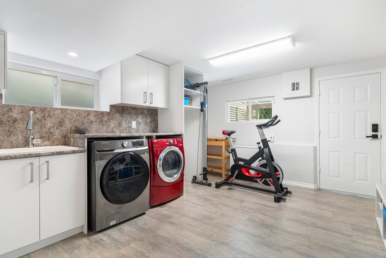 532 Perth Avenue - Coquitlam West Single Family Residence for Sale, 5 Bedrooms (R3039121) #29
