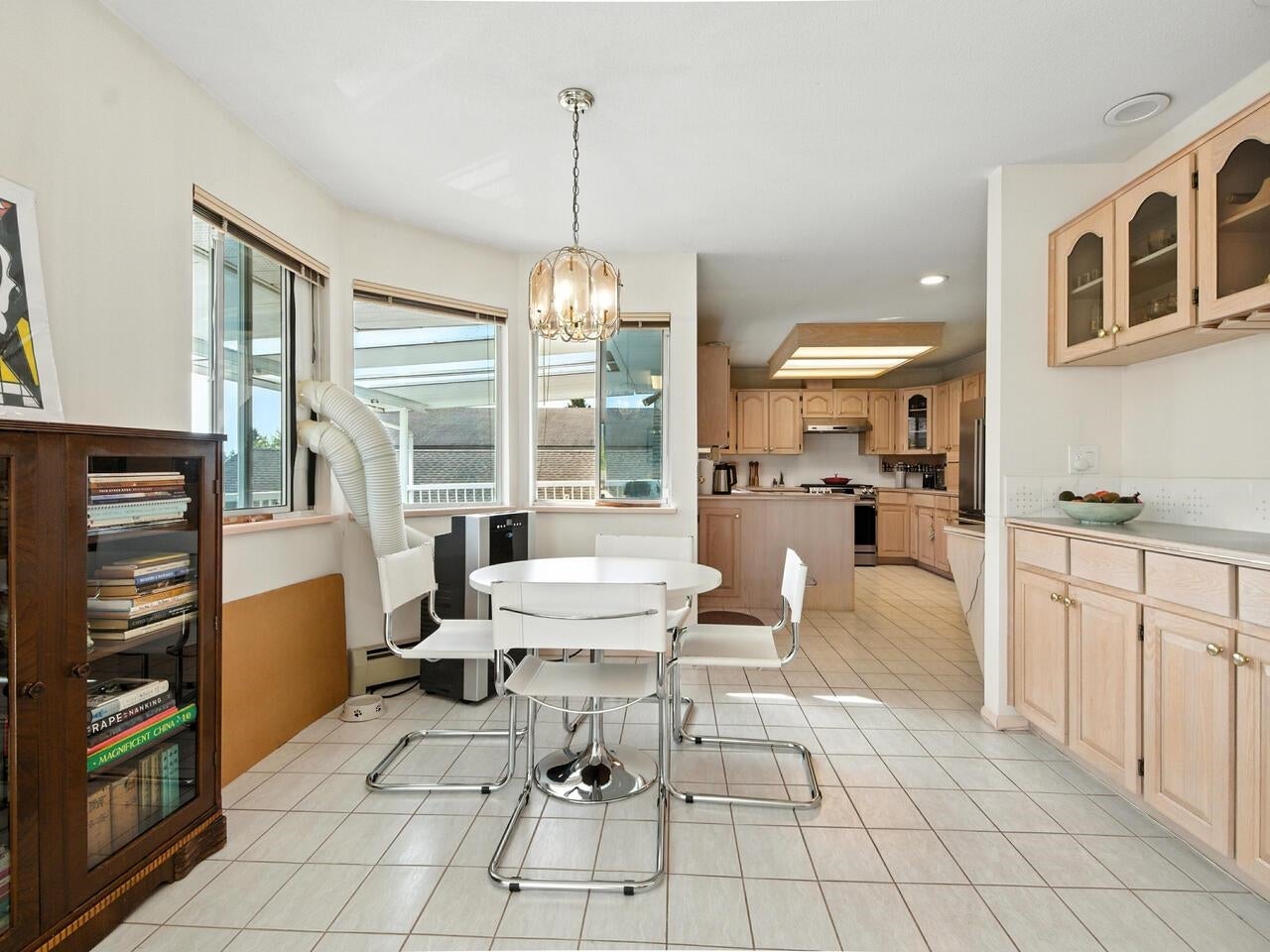 1566 Cliff Avenue - Sperling-Duthie Single Family Residence for Sale, 5 Bedrooms (R3039281) #8