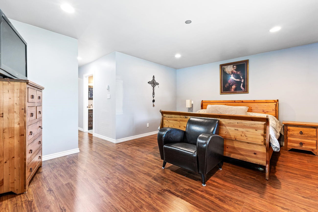 605 Laurentian Crescent - Central Coquitlam Single Family Residence for Sale, 5 Bedrooms (R3039528)# - 13