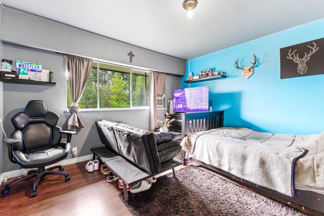 605 Laurentian Crescent - Central Coquitlam Single Family Residence for Sale, 5 Bedrooms (R3039528) #19