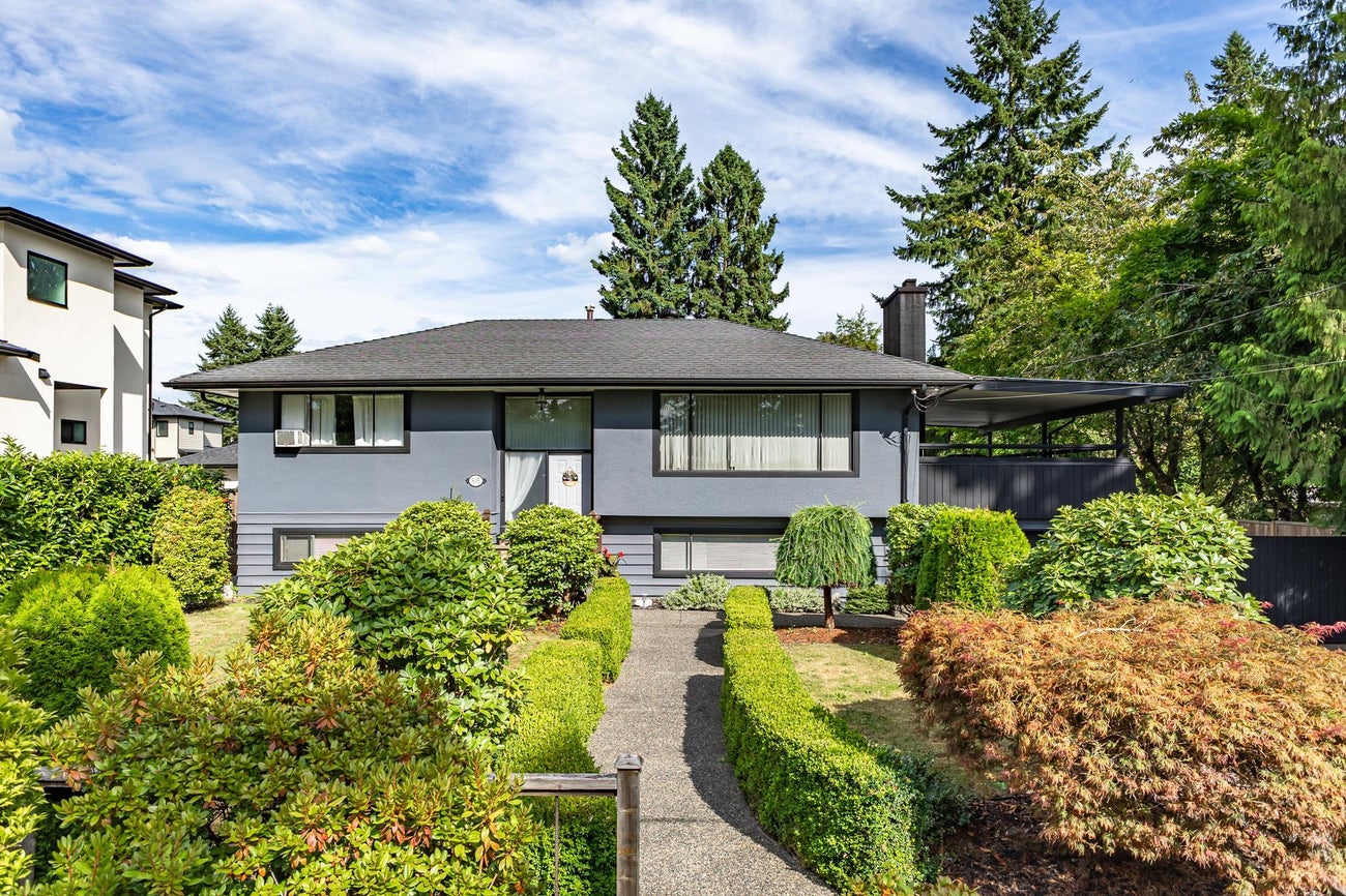 605 Laurentian Crescent - Central Coquitlam Single Family Residence for Sale, 5 Bedrooms (R3039528) #1