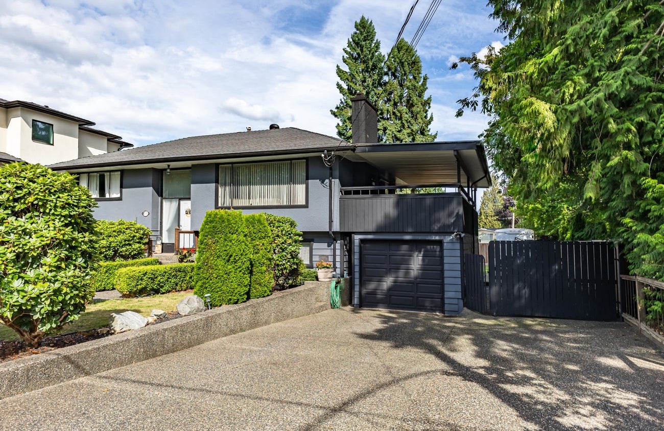 605 Laurentian Crescent - Central Coquitlam Single Family Residence for Sale, 5 Bedrooms (R3039528) #2