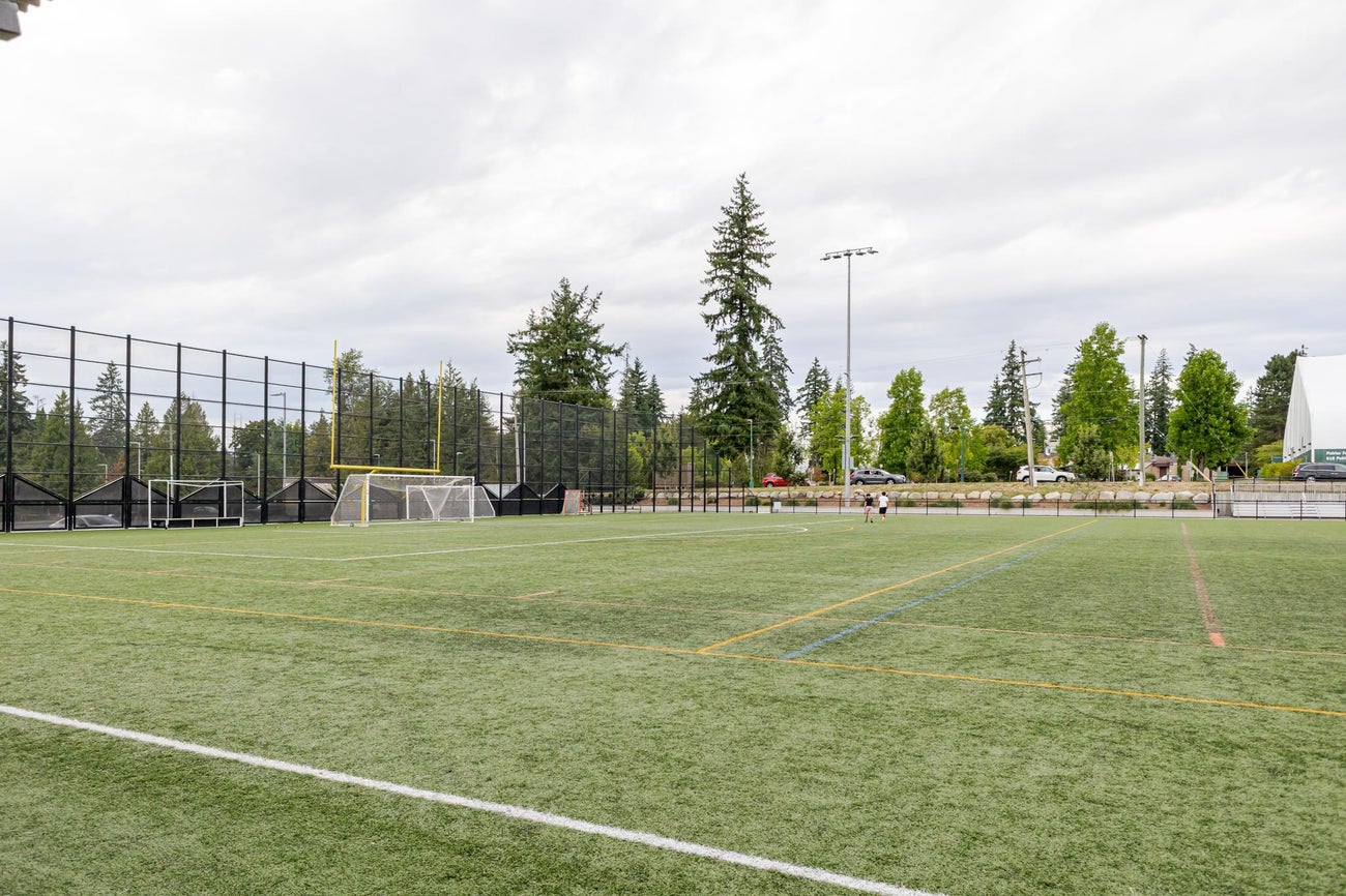 605 Laurentian Crescent - Central Coquitlam Single Family Residence for Sale, 5 Bedrooms (R3039528)# - 34