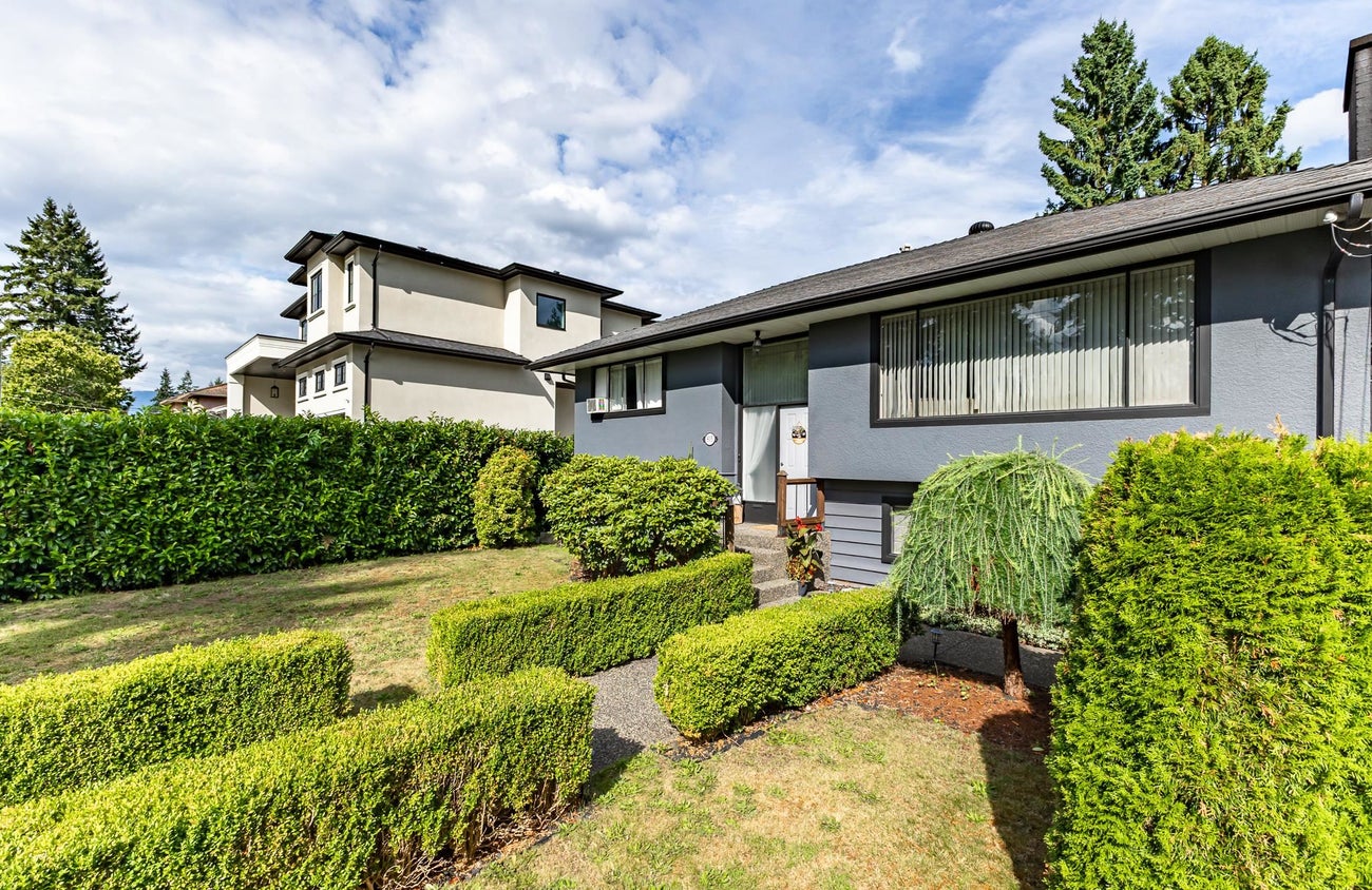 605 Laurentian Crescent - Central Coquitlam Single Family Residence for Sale, 5 Bedrooms (R3039528)# - 3