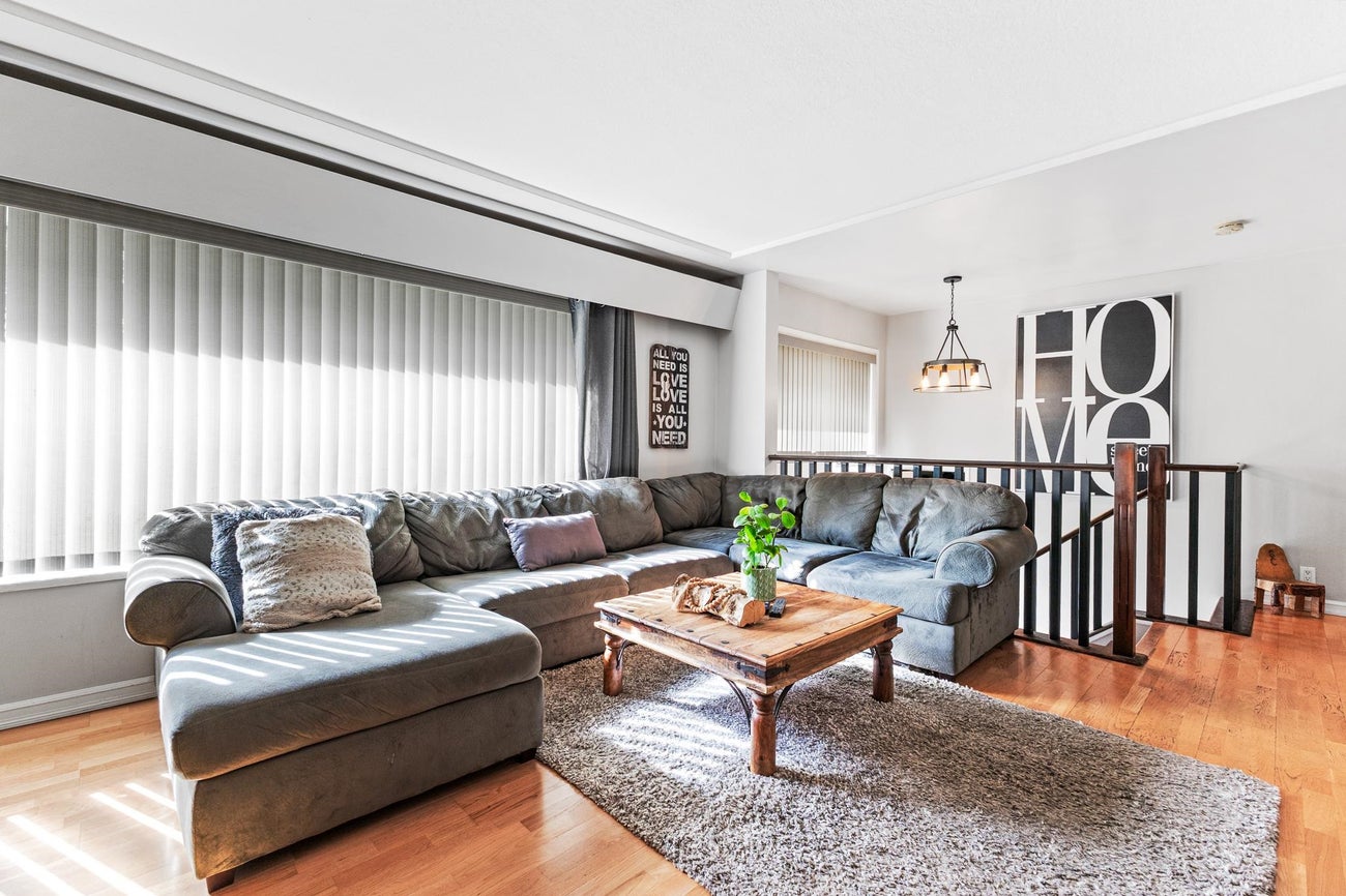 605 Laurentian Crescent - Central Coquitlam Single Family Residence for Sale, 5 Bedrooms (R3039528)# - 5