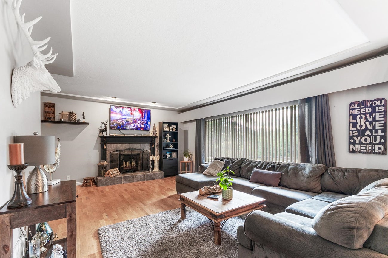 605 Laurentian Crescent - Central Coquitlam Single Family Residence for Sale, 5 Bedrooms (R3039528)# - 6