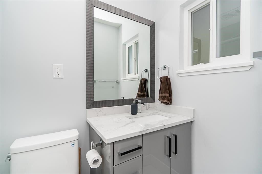 353 Laurentian Crescent - Central Coquitlam Single Family Residence for Sale, 6 Bedrooms (R3040544)# - 14