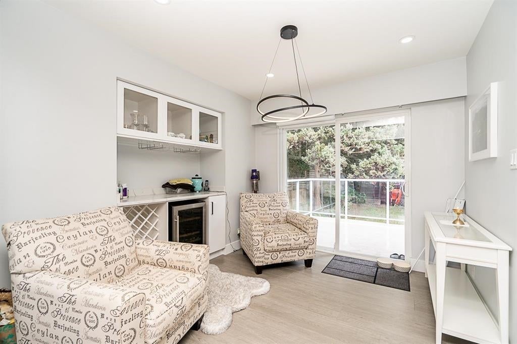 353 Laurentian Crescent - Central Coquitlam Single Family Residence for Sale, 6 Bedrooms (R3040544)# - 6