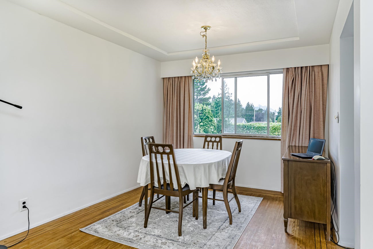 837 Regan Avenue - Coquitlam West Single Family Residence for Sale, 5 Bedrooms (R3040596)# - 11