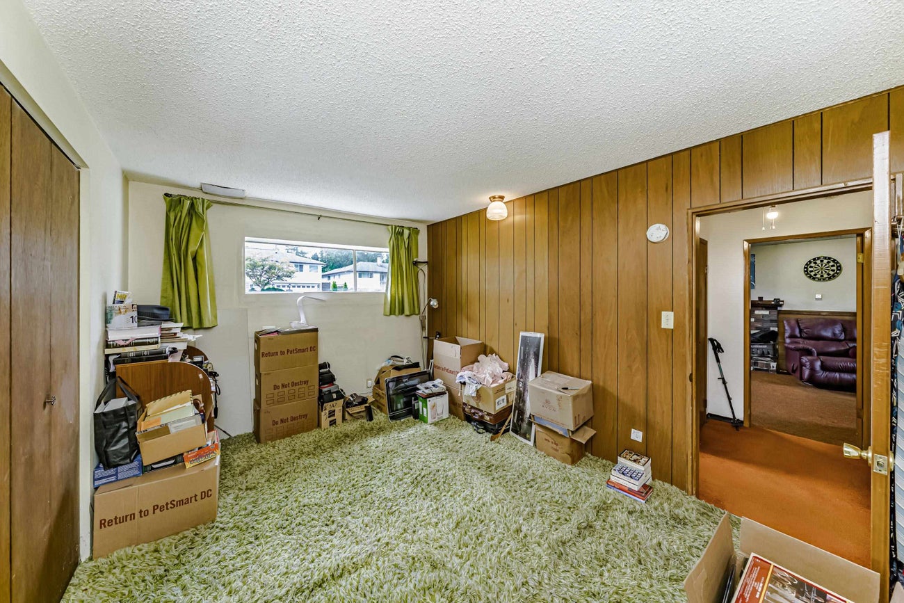 837 Regan Avenue - Coquitlam West Single Family Residence for Sale, 5 Bedrooms (R3040596)# - 25