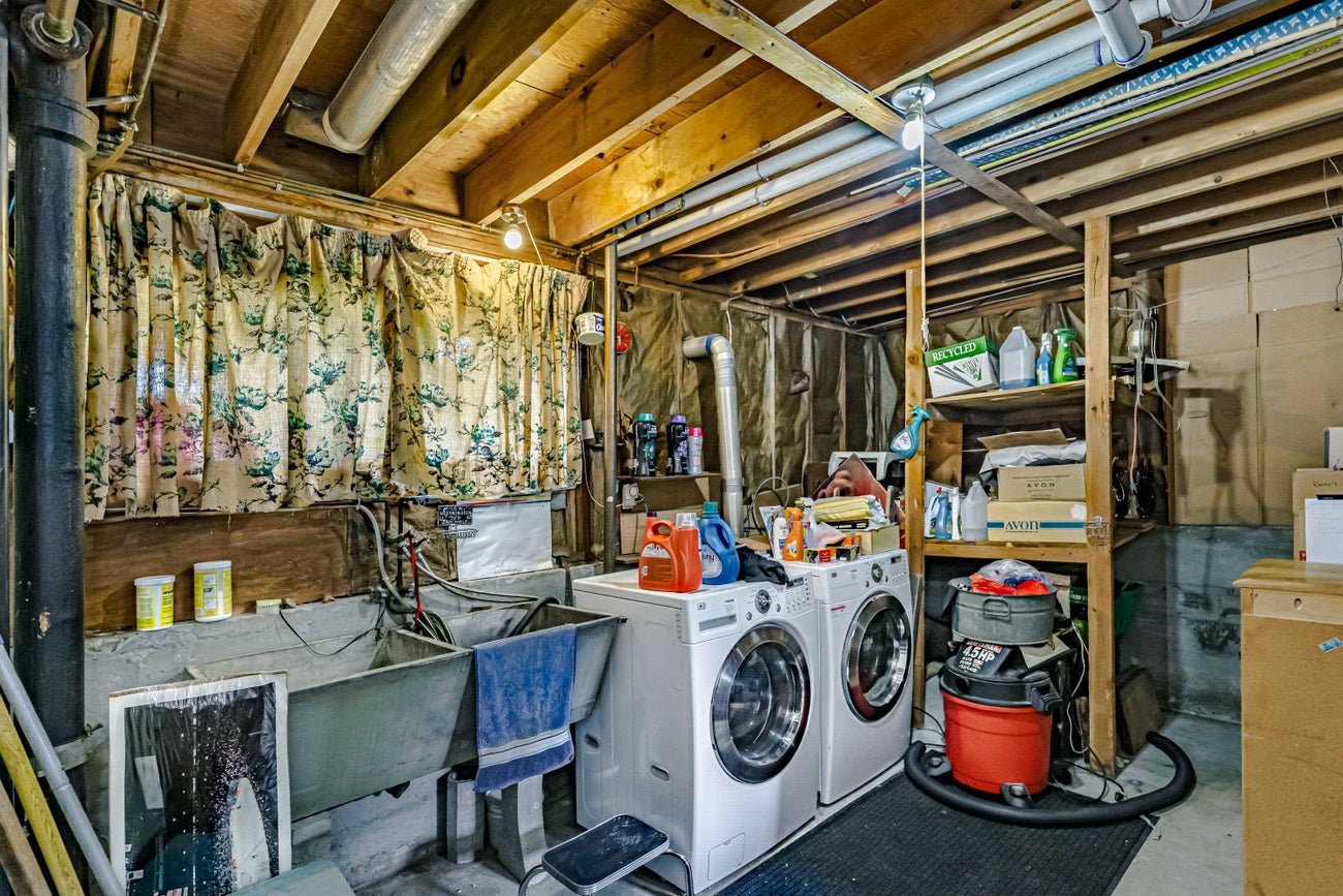 837 Regan Avenue - Coquitlam West Single Family Residence for Sale, 5 Bedrooms (R3040596)# - 29