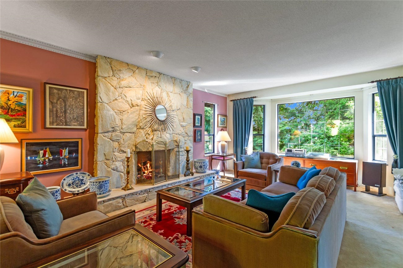 340 Hickey Drive - Coquitlam East Single Family Residence for Sale, 4 Bedrooms (R3040805) #4