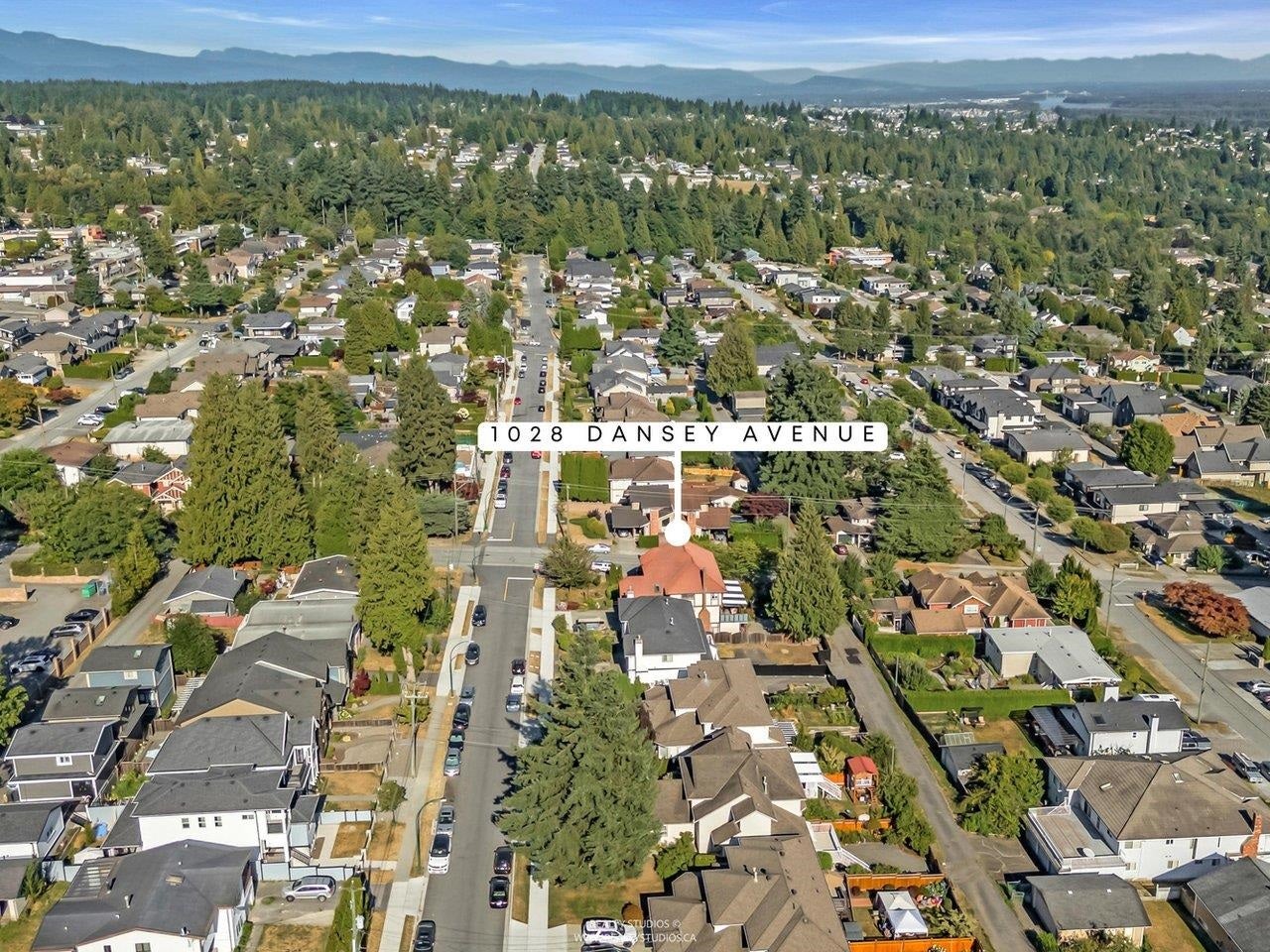 1028 Dansey Avenue - Central Coquitlam Single Family Residence for Sale, 7 Bedrooms (R3041967)# - 30