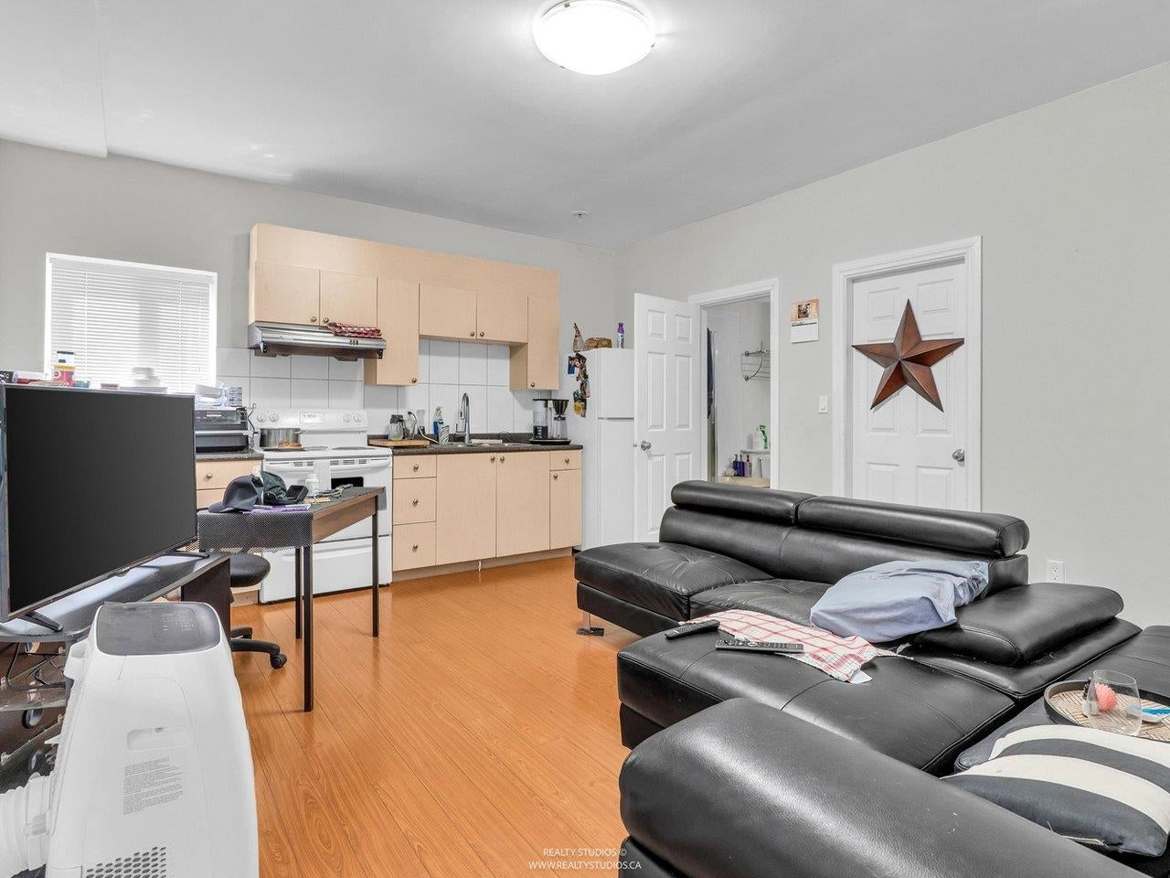 1028 Dansey Avenue - Central Coquitlam Single Family Residence for Sale, 7 Bedrooms (R3041967)# - 38