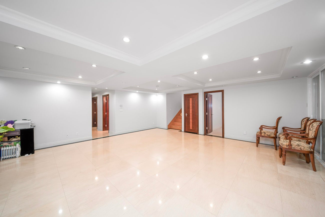 7353 Union Street - Simon Fraser Univer. Single Family Residence for Sale, 5 Bedrooms (R3042177)# - 23 7353 Union Street - Simon Fraser Univer. Single Family Residence for Sale, 5 Bedrooms (R3042177)# - 23