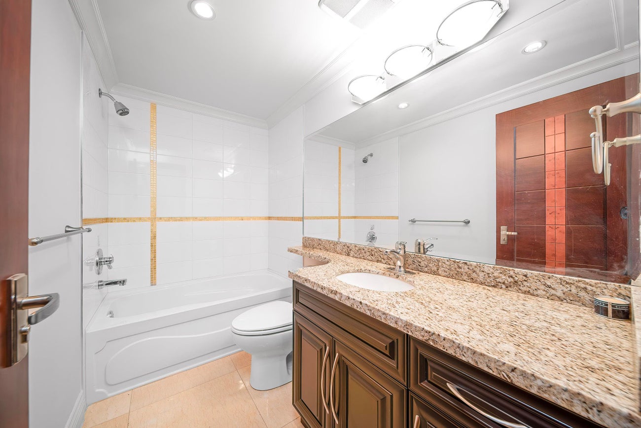 7353 Union Street - Simon Fraser Univer. Single Family Residence for Sale, 5 Bedrooms (R3042177)# - 26