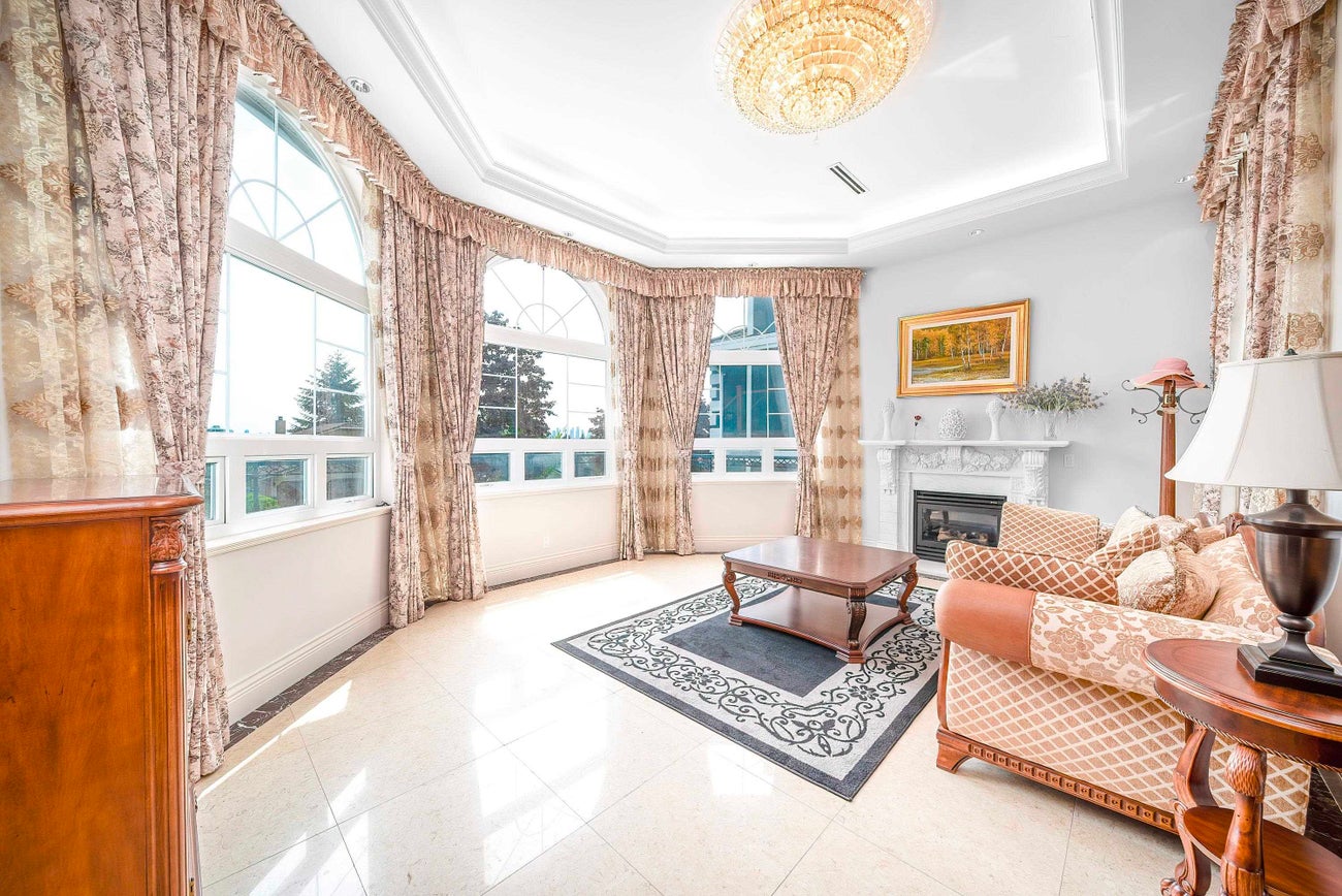 7353 Union Street - Simon Fraser Univer. Single Family Residence for Sale, 5 Bedrooms (R3042177) #3