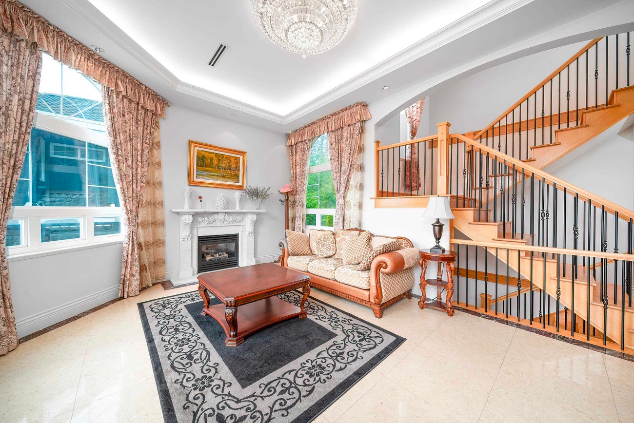 7353 Union Street - Simon Fraser Univer. Single Family Residence for Sale, 5 Bedrooms (R3042177)# - 5 7353 Union Street - Simon Fraser Univer. Single Family Residence for Sale, 5 Bedrooms (R3042177)# - 5