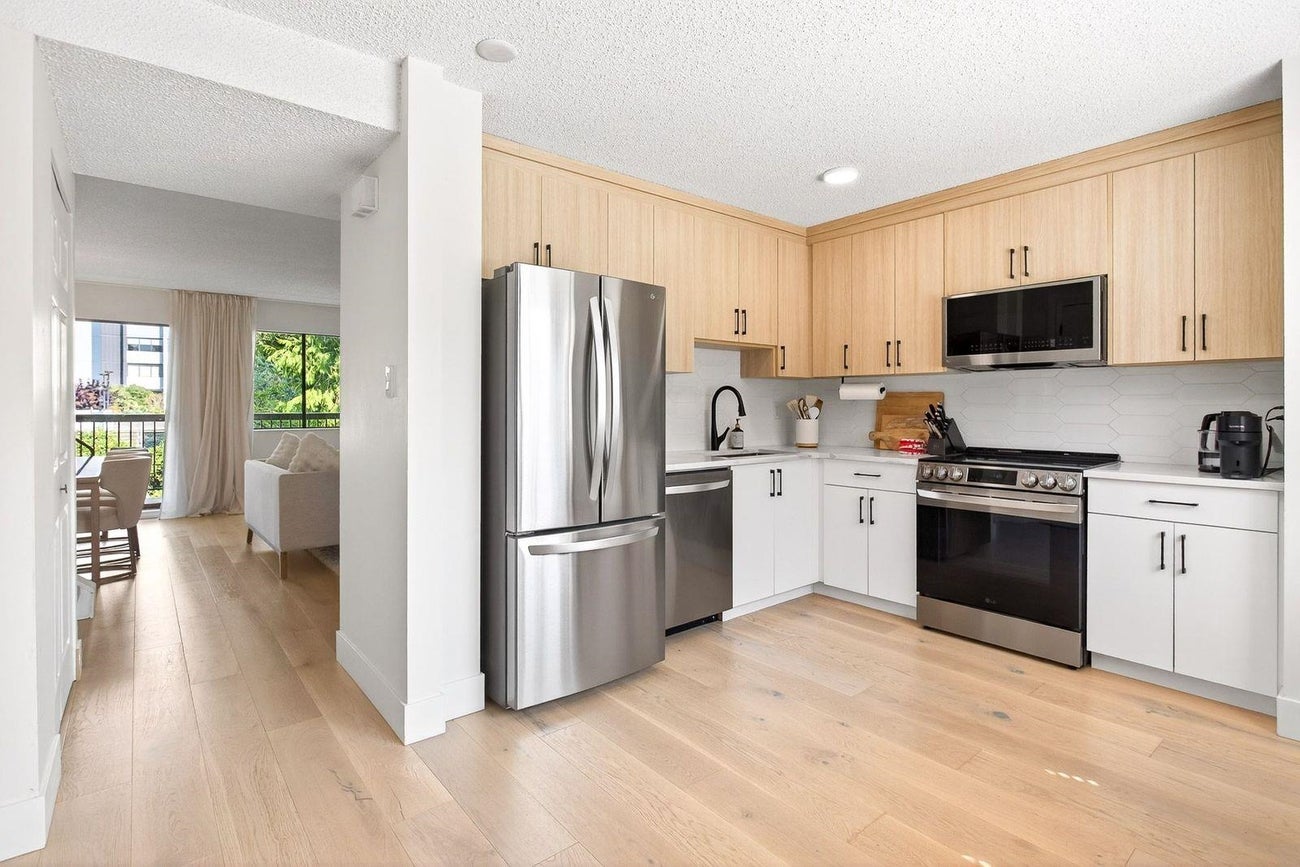 7301 Capistrano Drive - Montecito Townhouse for Sale, 4 Bedrooms (R3042364) #2