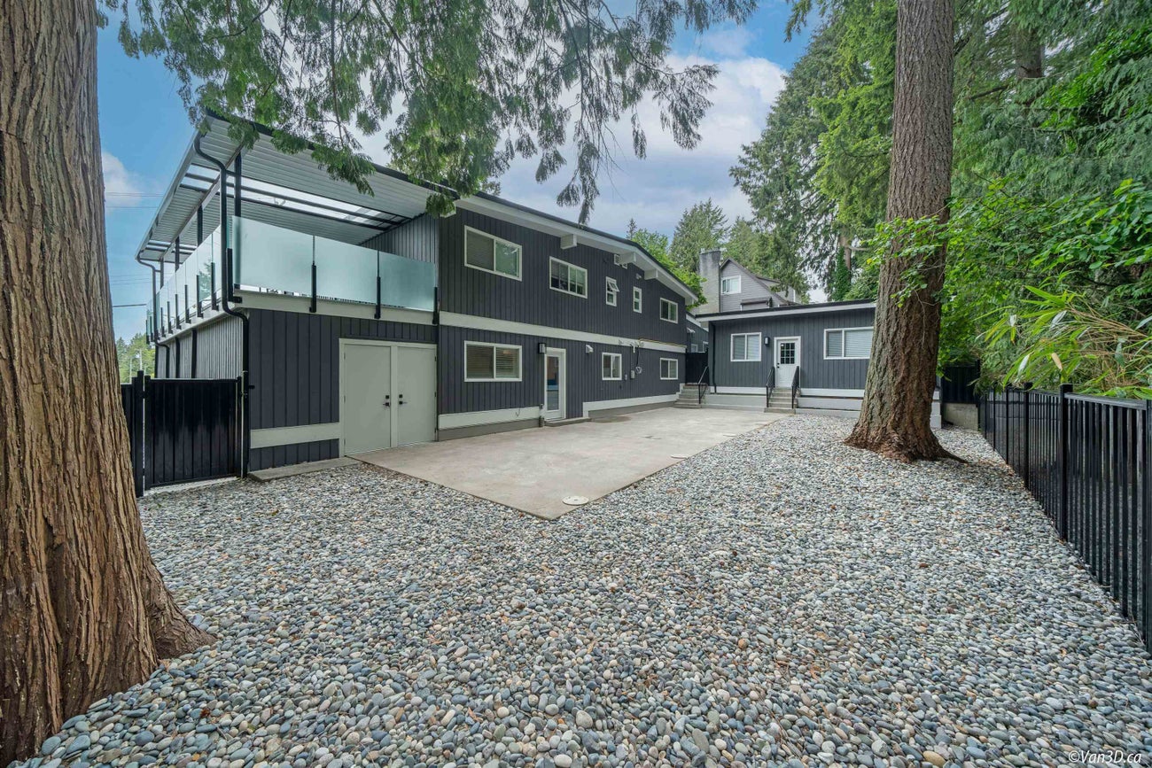 383 Laurentian Crescent - Central Coquitlam Single Family Residence for Sale, 7 Bedrooms (R3042373) #3