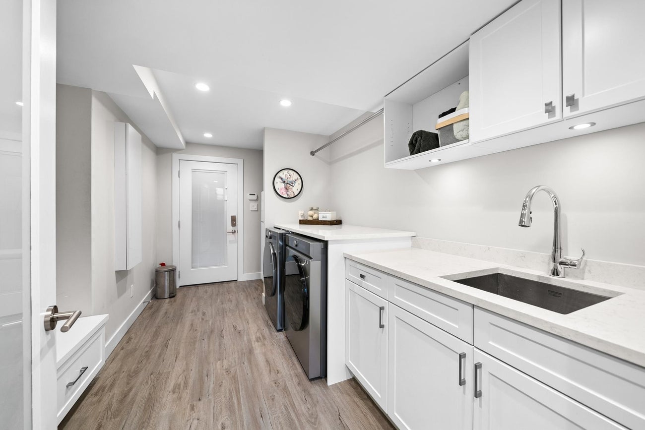 930 Stardale Avenue - Coquitlam West Single Family Residence for Sale, 4 Bedrooms (R3042536) #28
