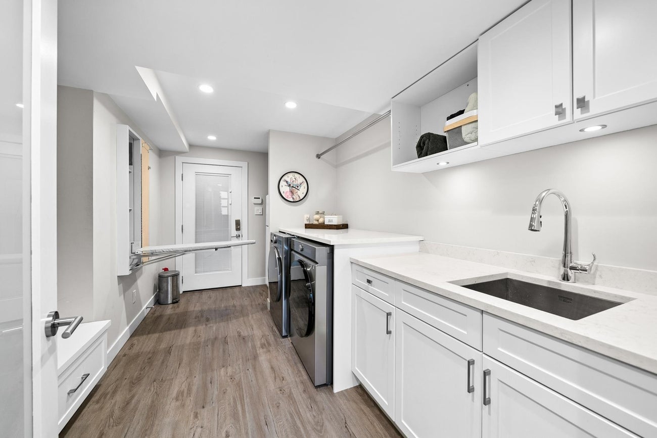 930 Stardale Avenue - Coquitlam West Single Family Residence for Sale, 4 Bedrooms (R3042536) #30