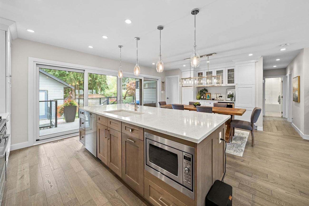 930 Stardale Avenue - Coquitlam West Single Family Residence for Sale, 4 Bedrooms (R3042536) #31