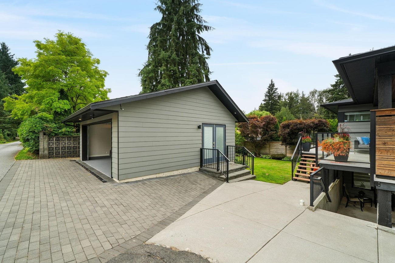 930 Stardale Avenue - Coquitlam West Single Family Residence for Sale, 4 Bedrooms (R3042536) #36