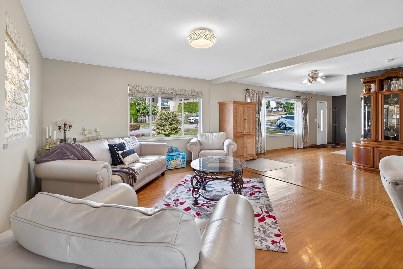 2126 Kugler Avenue - Central Coquitlam Single Family Residence for Sale, 3 Bedrooms (R3043084) #12