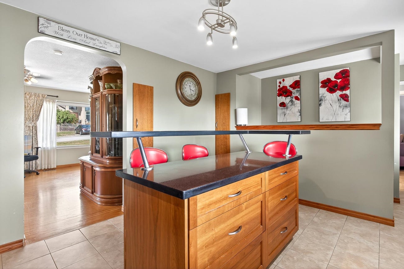 2126 Kugler Avenue - Central Coquitlam Single Family Residence for Sale, 3 Bedrooms (R3043084) #19