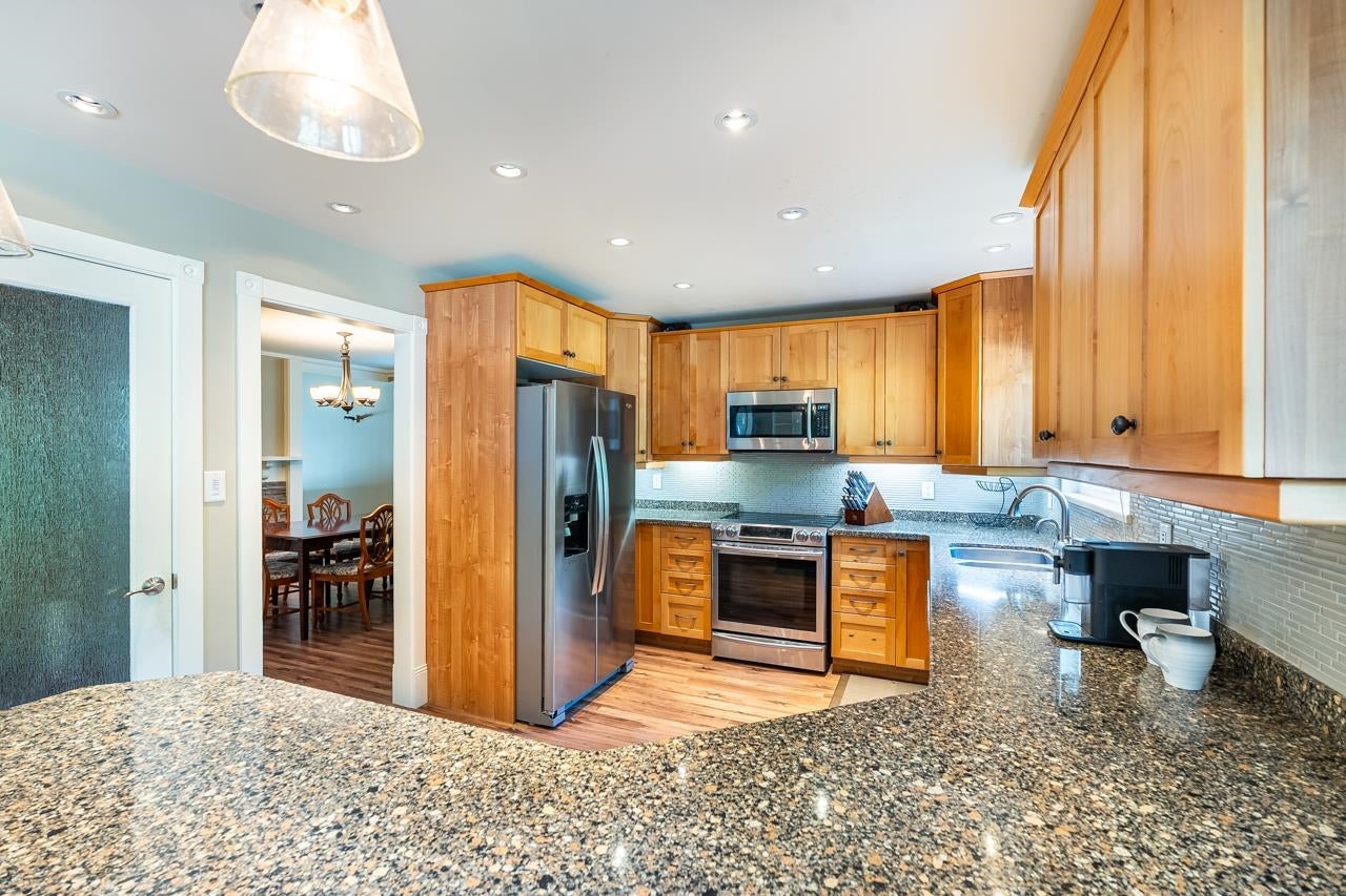 2419 Oranda Avenue - Central Coquitlam Single Family Residence for Sale, 4 Bedrooms (R3043109) #14