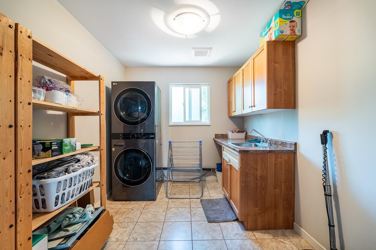 2419 Oranda Avenue - Central Coquitlam Single Family Residence for Sale, 4 Bedrooms (R3043109) #33