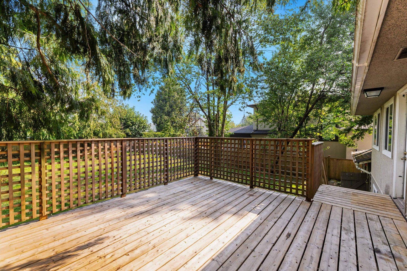 695 Newport Street - Central Coquitlam Single Family Residence for Sale, 4 Bedrooms (R3043379)# - 24