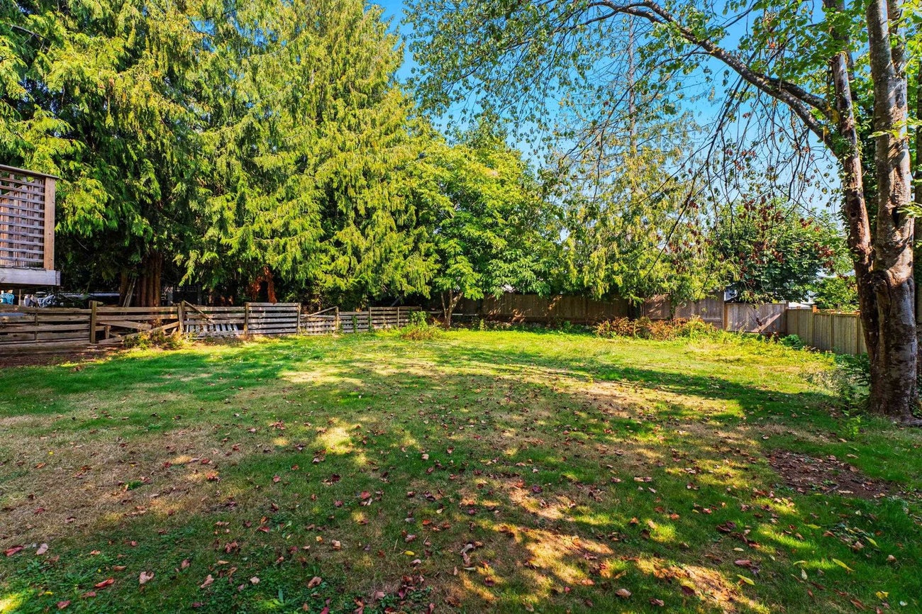 695 Newport Street - Central Coquitlam Single Family Residence for Sale, 4 Bedrooms (R3043379) #26