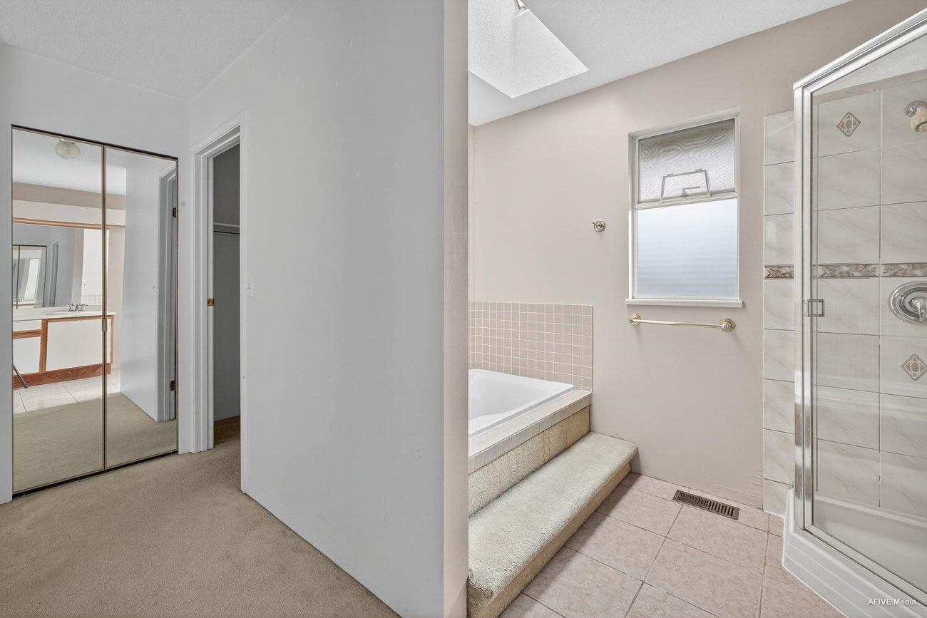 2713 Mara Drive - Coquitlam East Single Family Residence for Sale, 3 Bedrooms (R3043804)# - 21