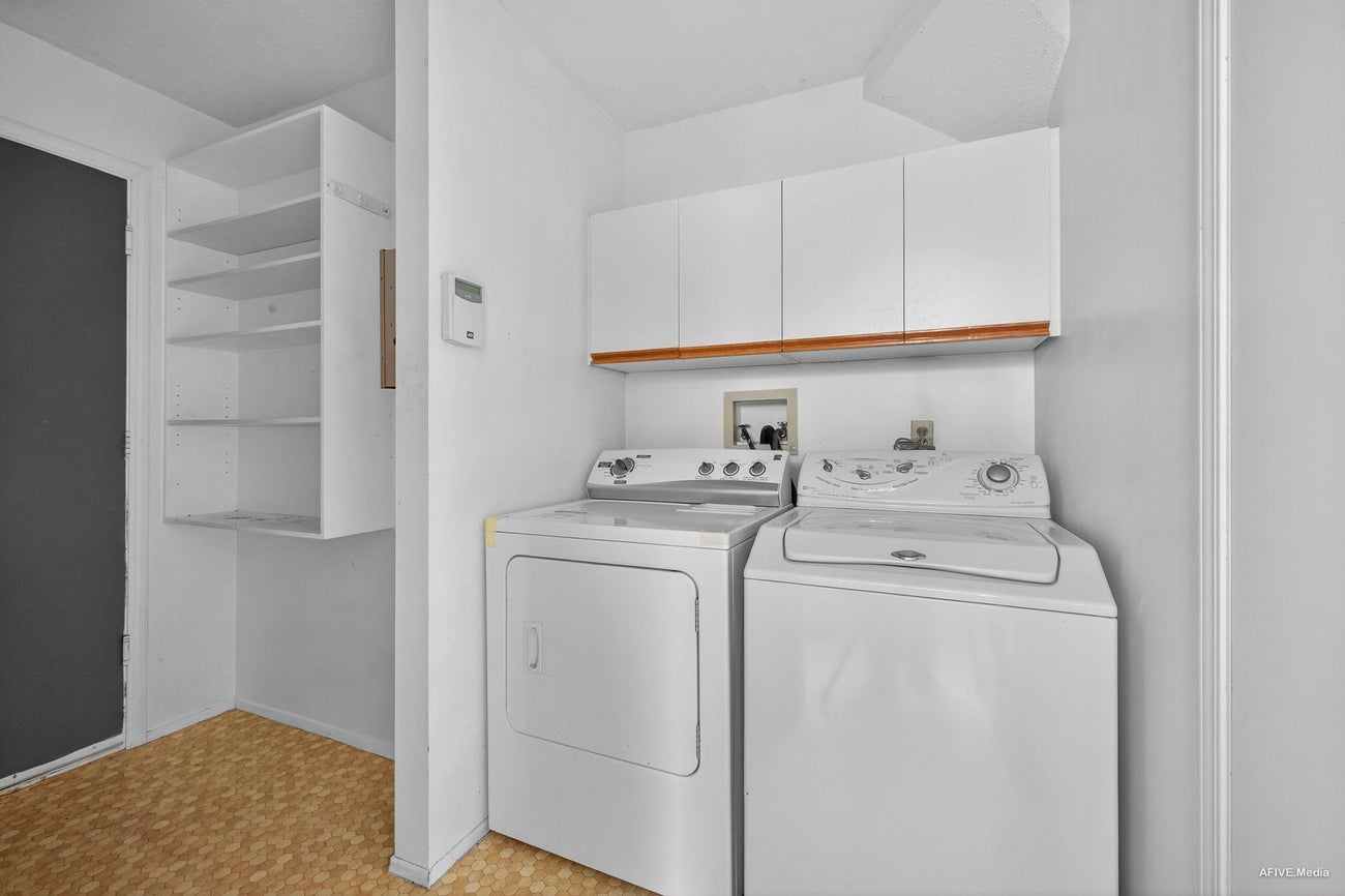 2713 Mara Drive - Coquitlam East Single Family Residence for Sale, 3 Bedrooms (R3043804)# - 23