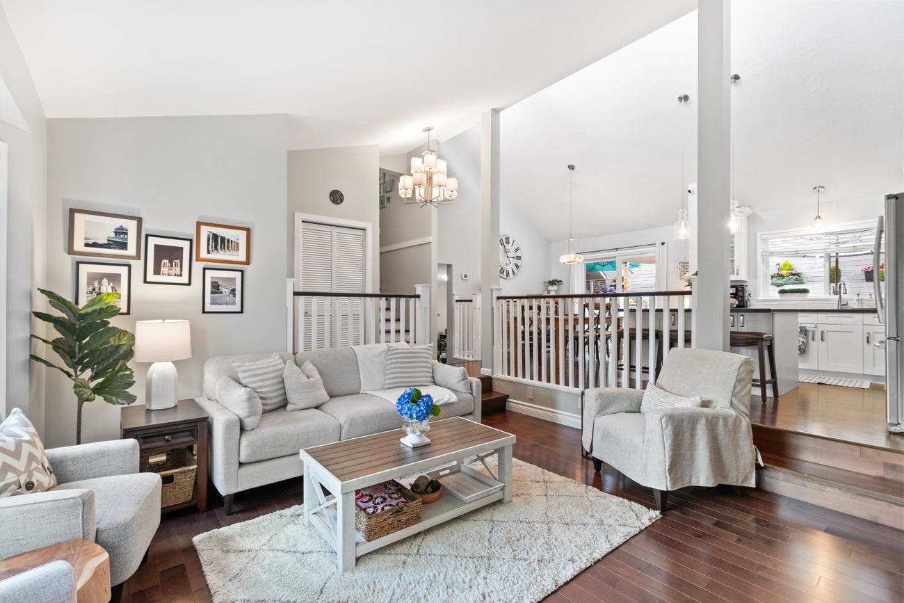 472 Riverview Crescent - Coquitlam East Single Family Residence for Sale, 3 Bedrooms (R3044174) #13