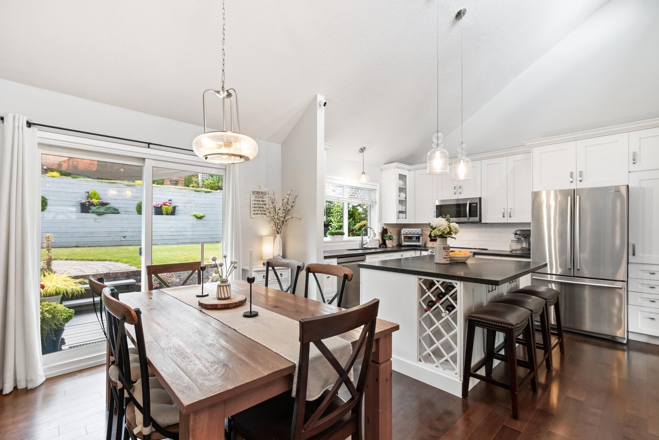472 Riverview Crescent - Coquitlam East Single Family Residence for Sale, 3 Bedrooms (R3044174) #4