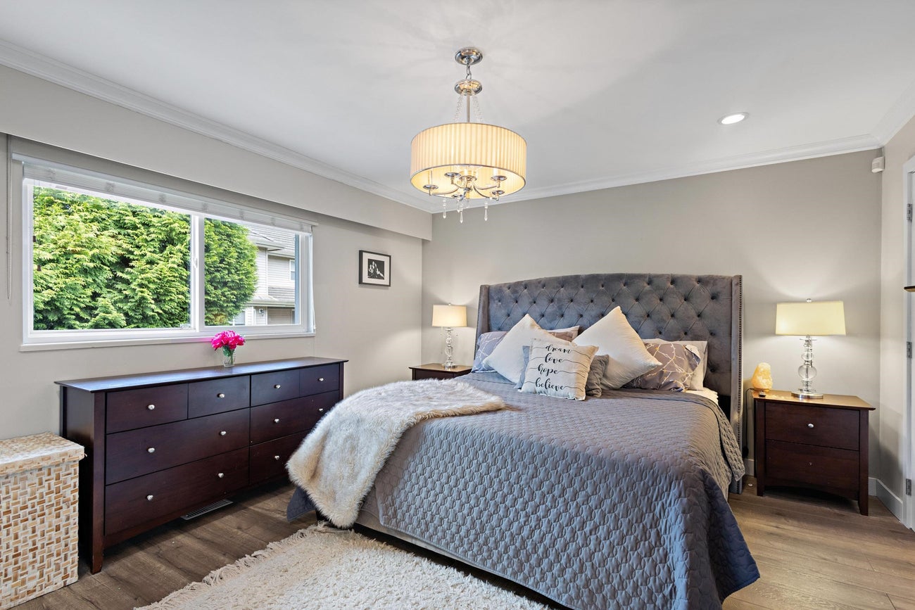 629 Thompson Avenue - Coquitlam West Single Family Residence for Sale, 6 Bedrooms (R3044311)# - 13