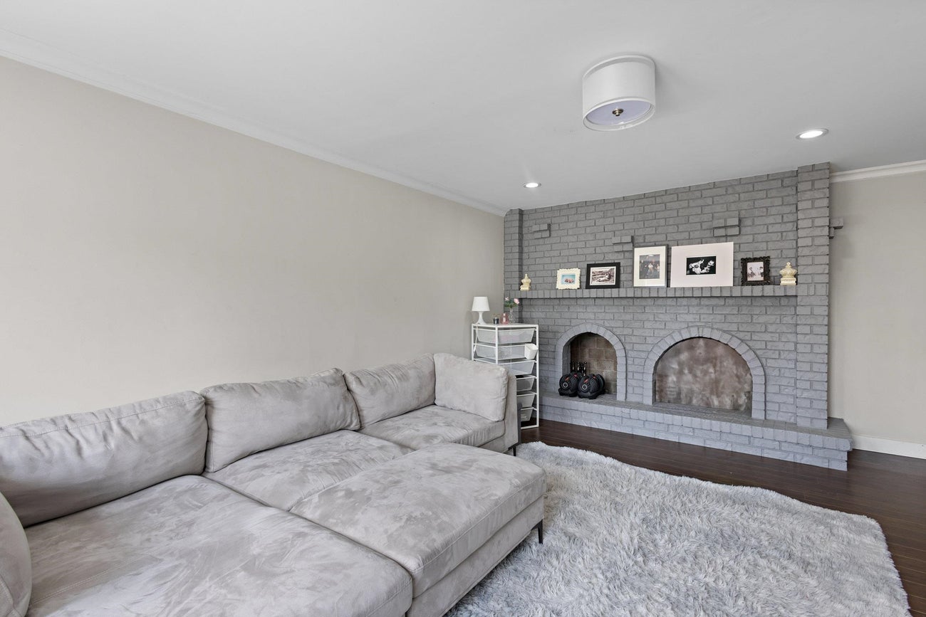 629 Thompson Avenue - Coquitlam West Single Family Residence for Sale, 6 Bedrooms (R3044311)# - 22