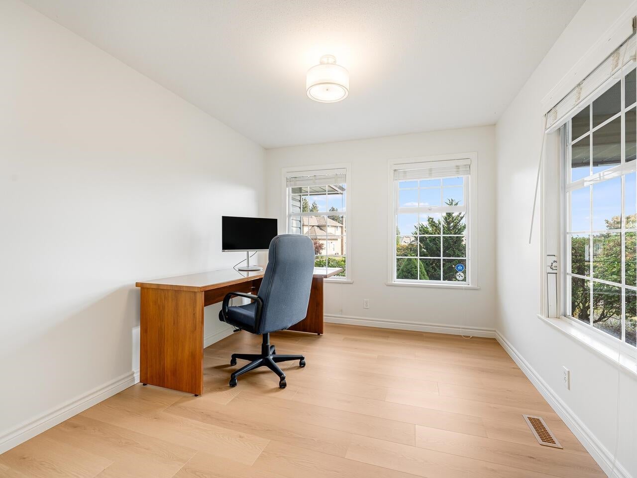 736 Clearwater Way - Coquitlam East Single Family Residence for Sale, 6 Bedrooms (R3044713)# - 22