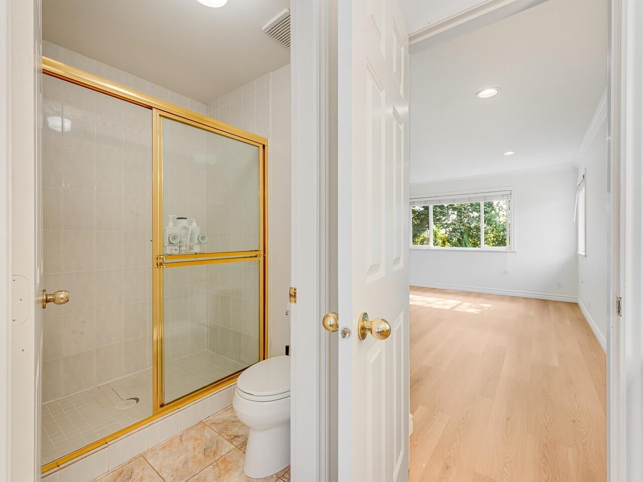 736 Clearwater Way - Coquitlam East Single Family Residence for Sale, 6 Bedrooms (R3044713)# - 27