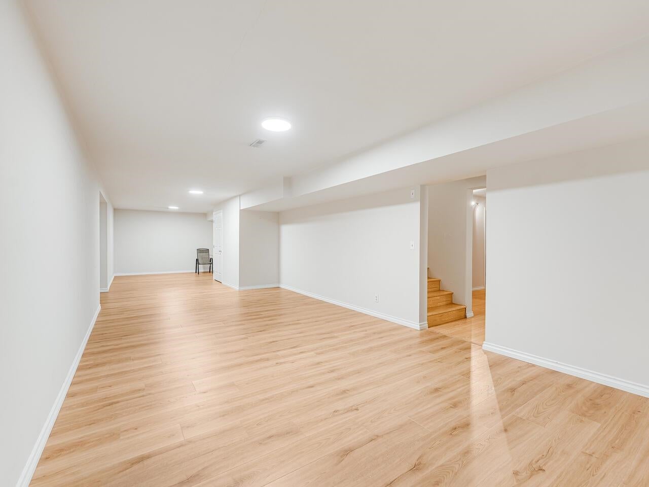 736 Clearwater Way - Coquitlam East Single Family Residence for Sale, 6 Bedrooms (R3044713) #30